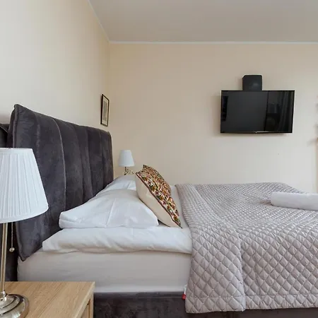 Royal Park Apartments Warsaw Sielecka By Noclegi Renters Zewnętrze zdjęcie