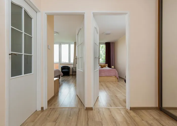 Royal Park Apartments Warsaw Sielecka By Noclegi Renters